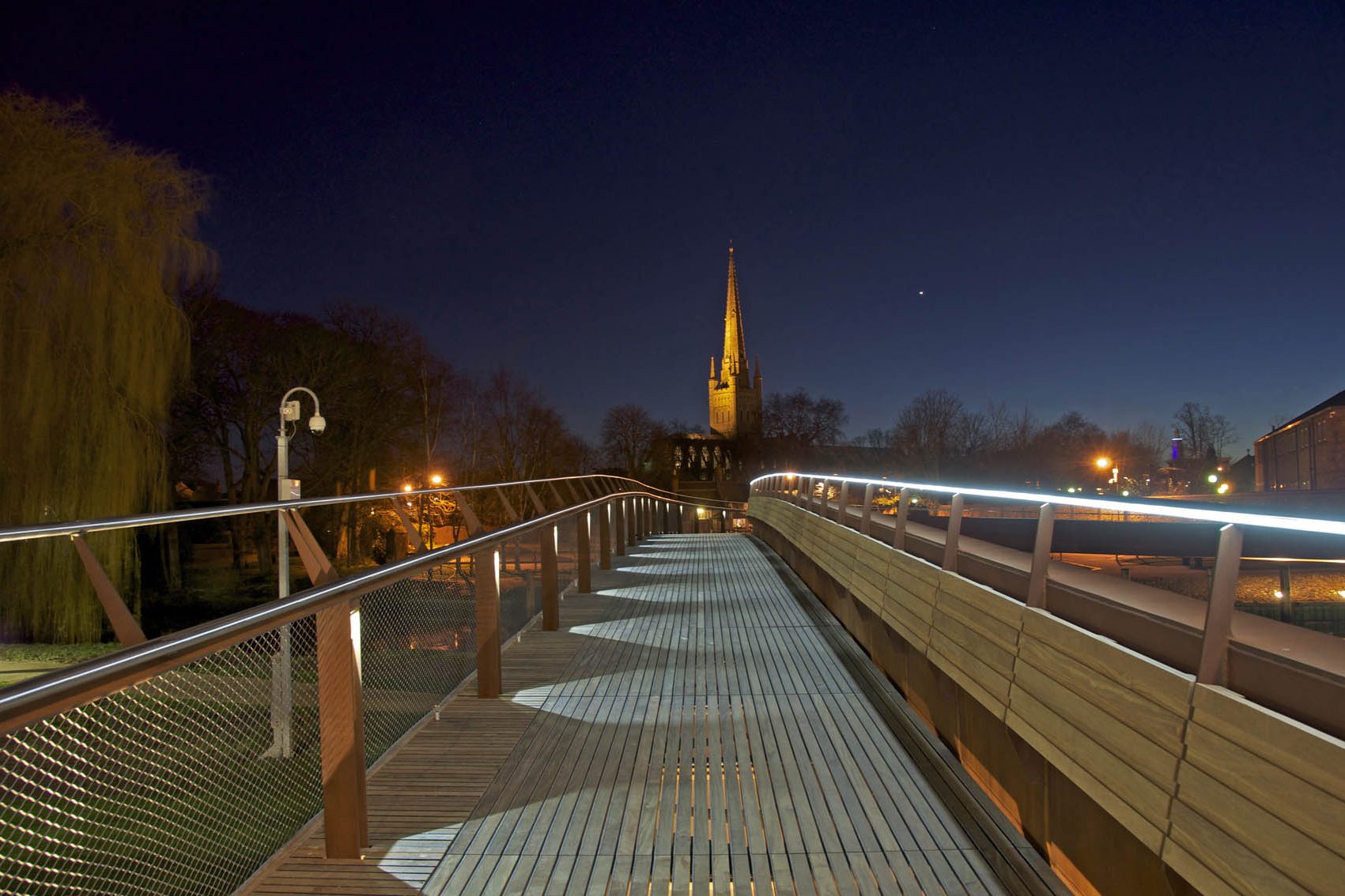 Jarrold Bridge Norwich - Architectural Lighting for Bridges & Walkways