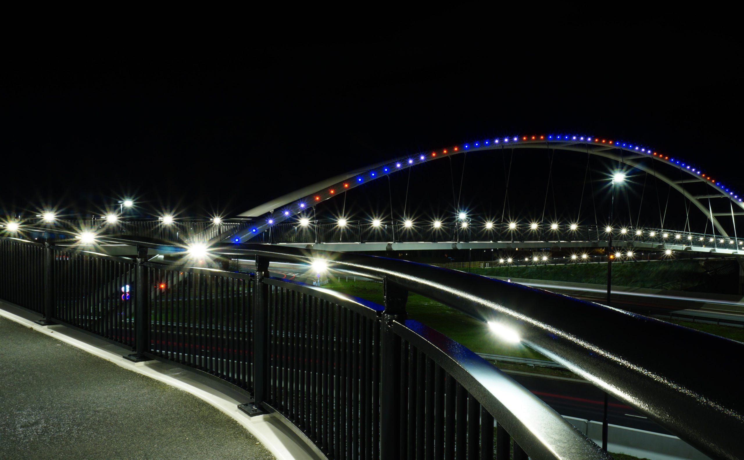A52 Wyvern Footbridge - Handrail Lighting - Lighting Integration